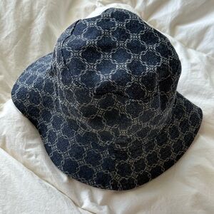 New MANGO Bucket Hat